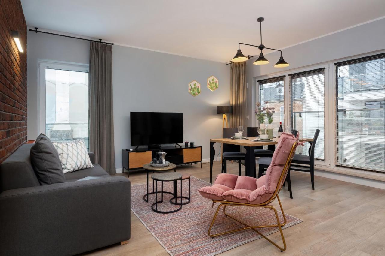 Exclusive Apartments Mostowa By Renters Prestige Poznan Exterior photo