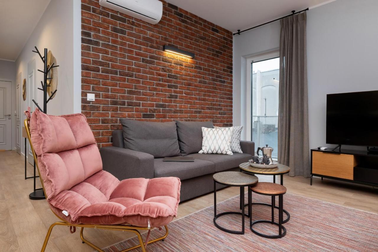 Exclusive Apartments Mostowa By Renters Prestige Poznan Exterior photo