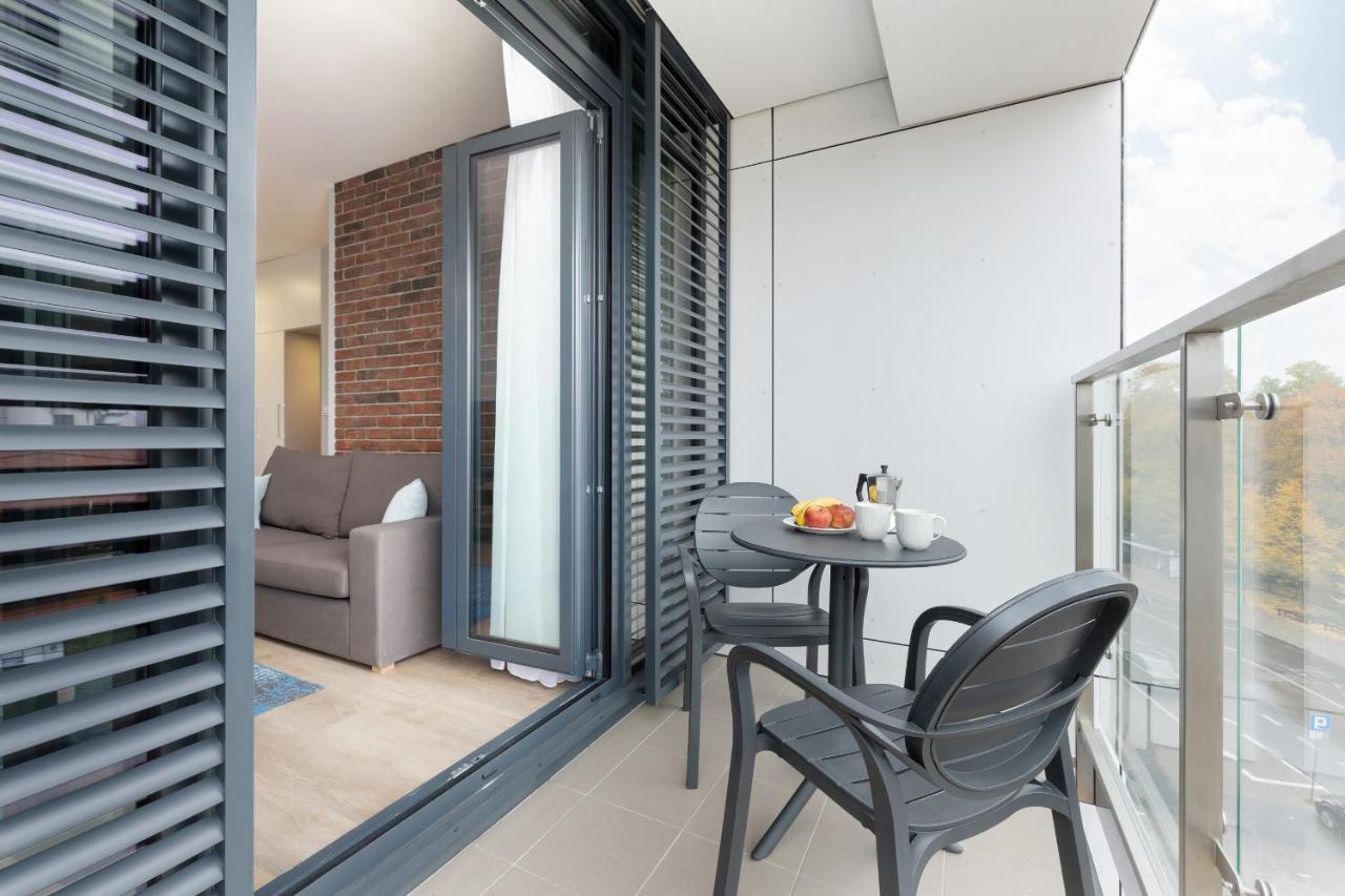 Exclusive Apartments Mostowa By Renters Prestige Poznan Exterior photo