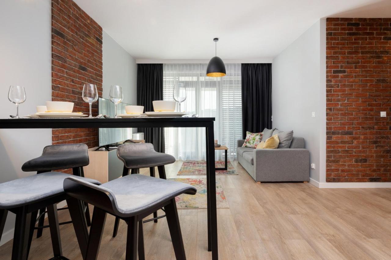 Exclusive Apartments Mostowa By Renters Prestige Poznan Exterior photo