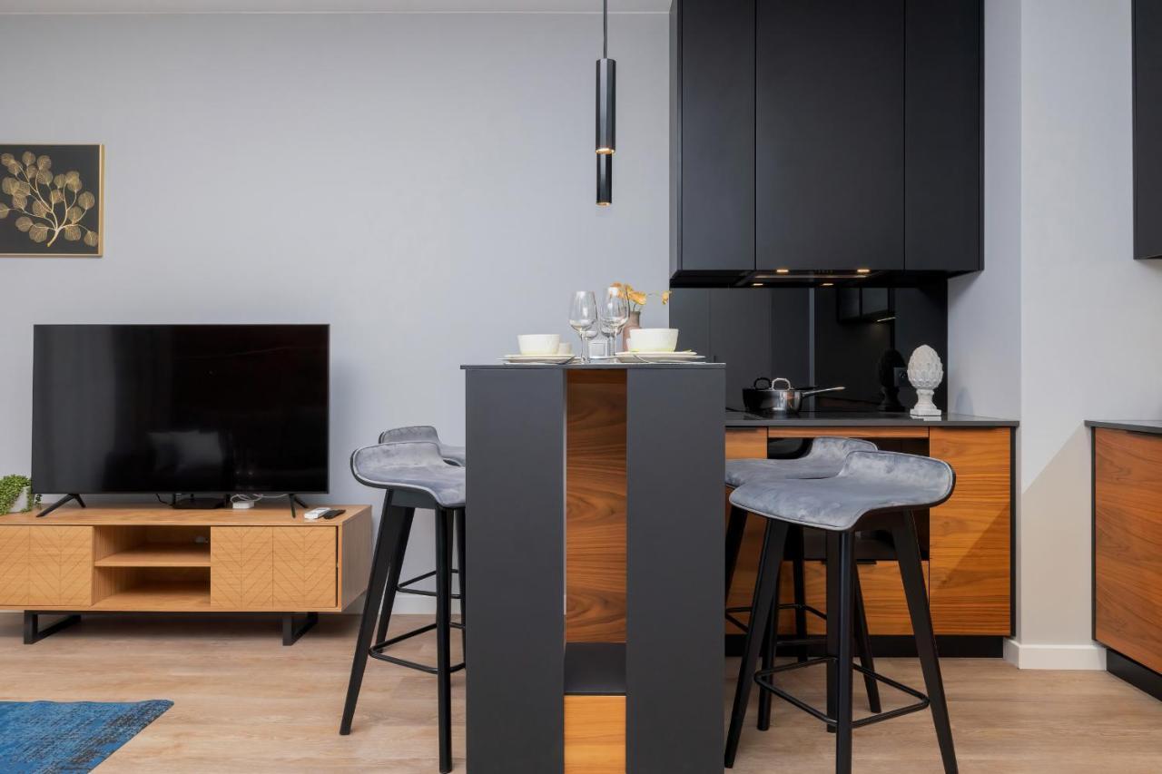 Exclusive Apartments Mostowa By Renters Prestige Poznan Exterior photo