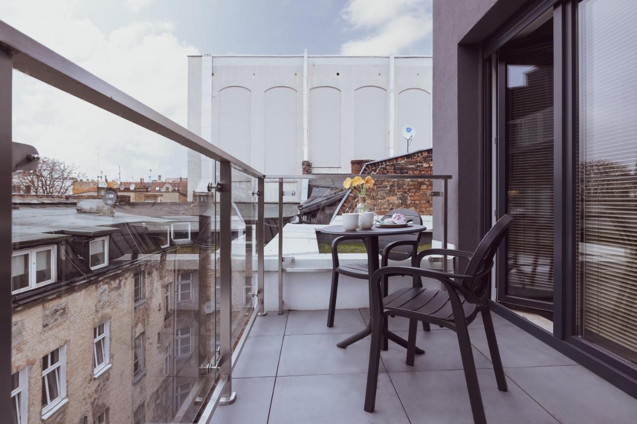 Exclusive Apartments Mostowa By Renters Prestige Poznan Exterior photo